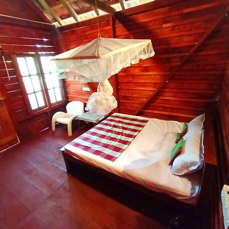 Parrot Tree House Villa Mirissa Exterior photo